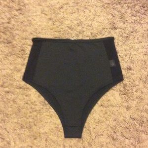 Black Mesh-side Bottoms